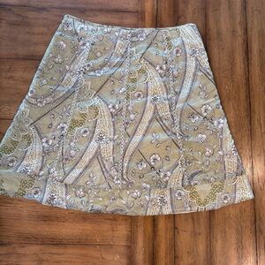 Ann Taylor Petites, Floral A-Line Skirt, size 8P, Modest Girly Feminine Summer